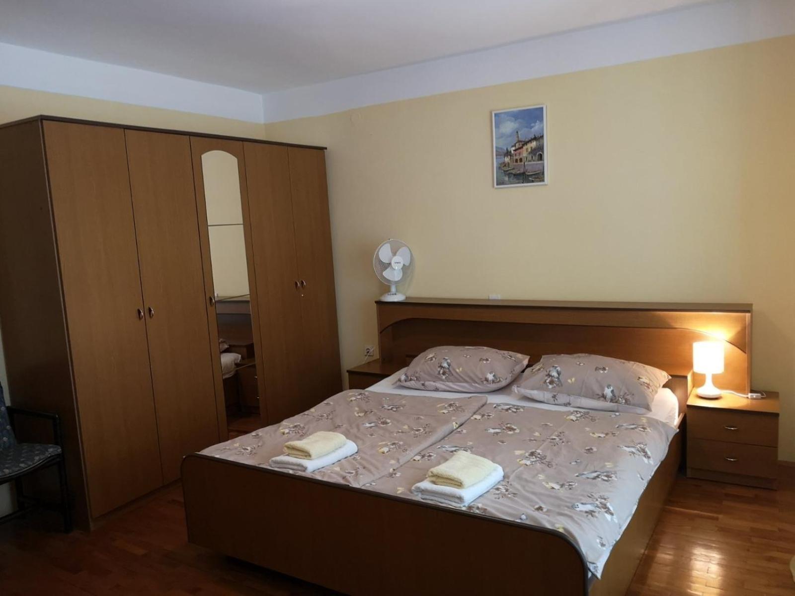 Apartments With A Parking Space Kampor, Rab - 5032 Room photo